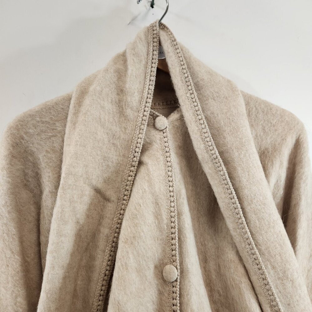 Alpaca Wool Cape w/ Attached Scarf Made in Peru - Picture 4 of 11